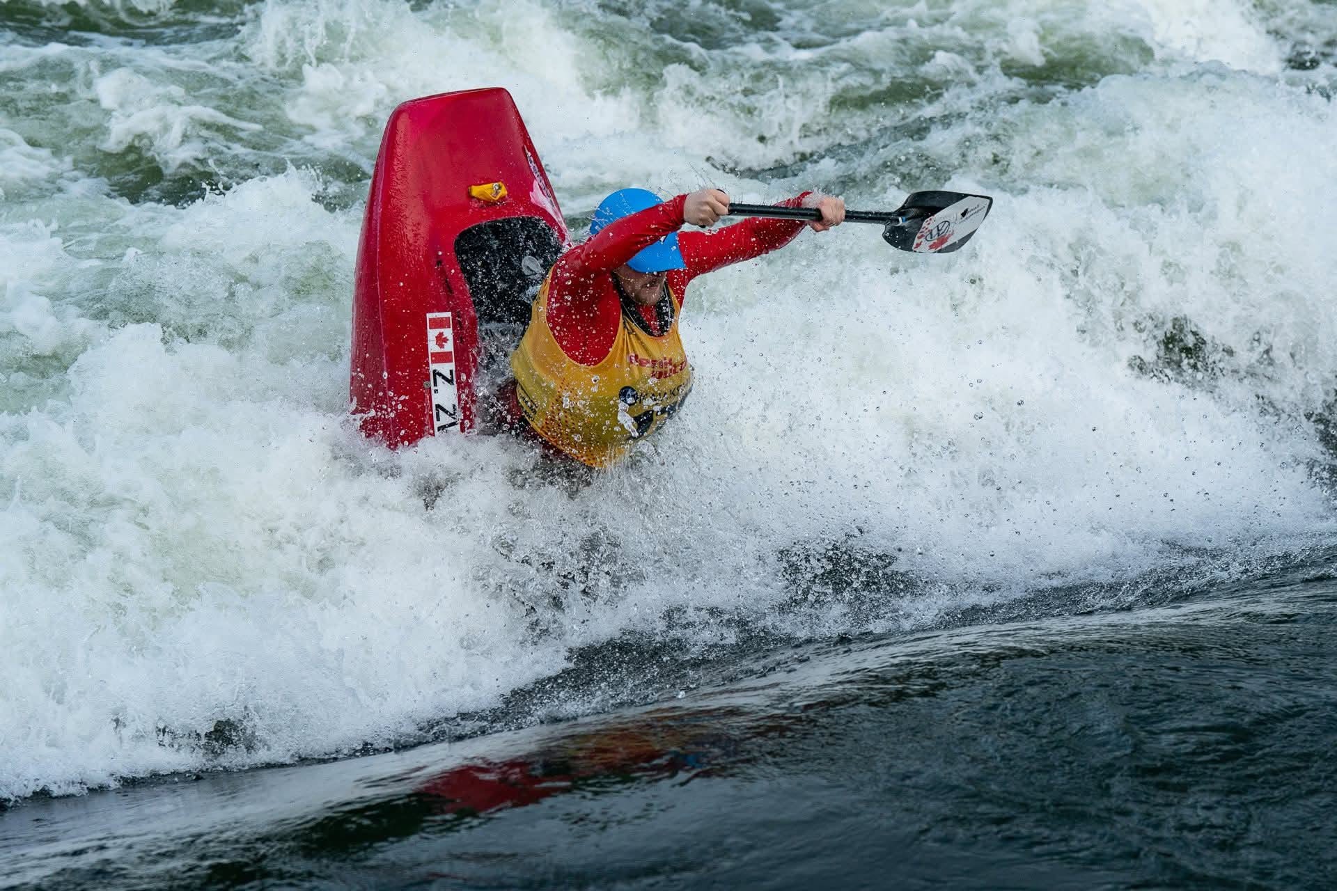 Zachary Zwanenburg paddling OC1 at Plattling, Germany